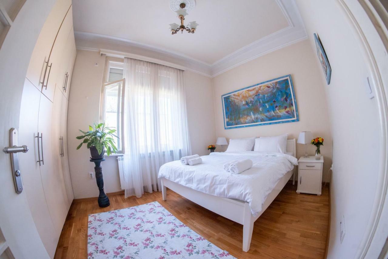 Crown Apartment With Garden View Belgrad Exterior foto
